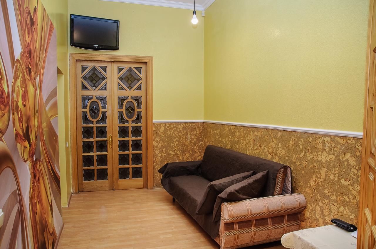 Хостелы Golden Globus Hostel Киев-14