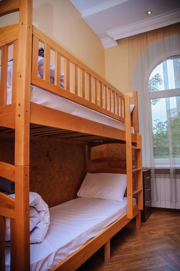 Хостелы Golden Globus Hostel Киев
