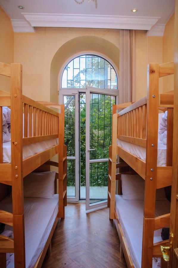 Хостелы Golden Globus Hostel Киев-20