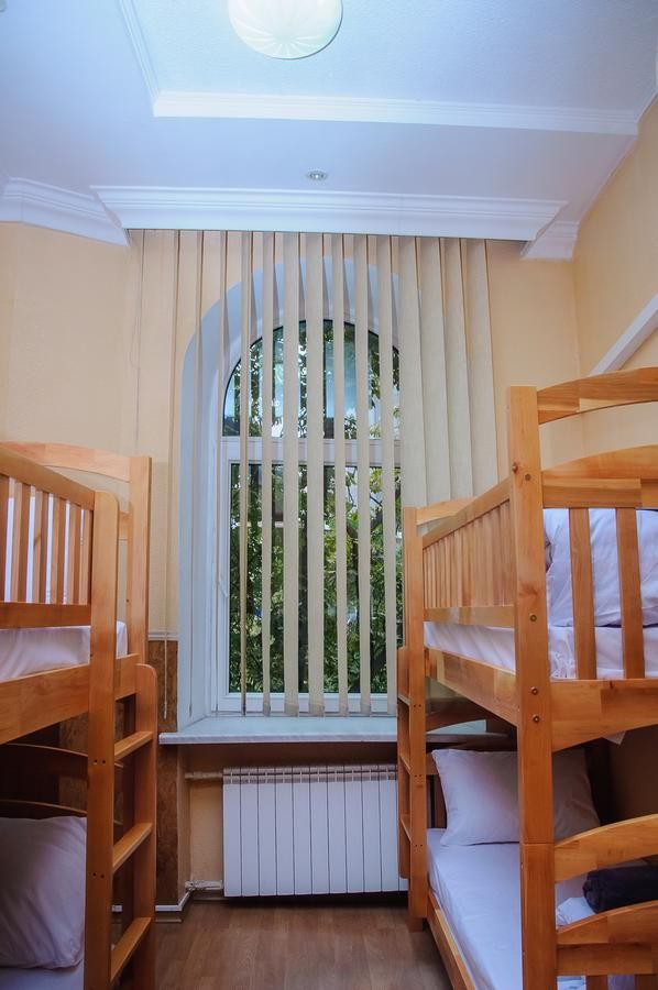 Хостелы Golden Globus Hostel Киев