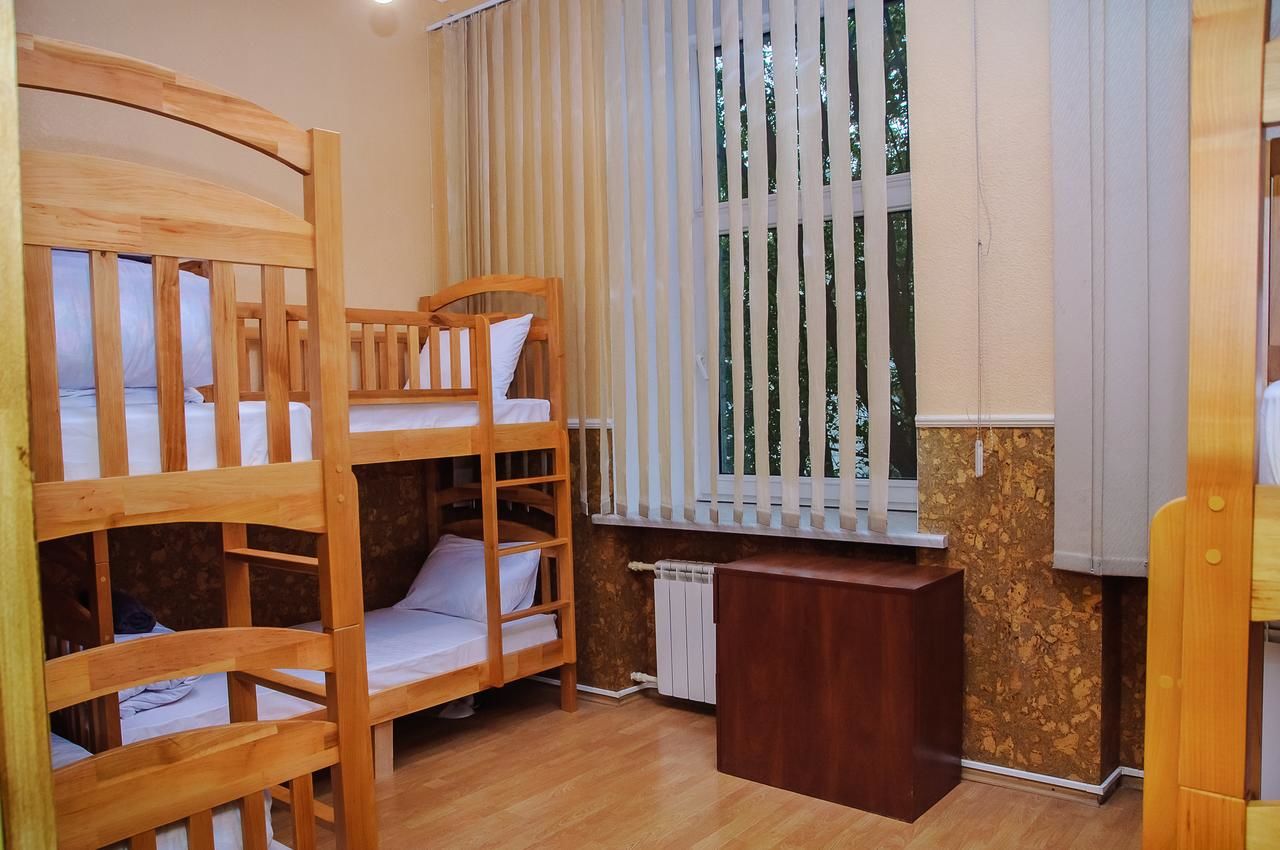 Хостелы Golden Globus Hostel Киев